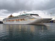 El �Oceana�, atracando en A Coru�a 