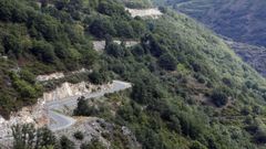 Un tramo de la carretera que comunica Seoane do Courel con Pedrafita do Cebreiro