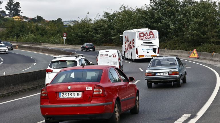 La DGT espera 472.000 desplazamientos por las carreteras gallegas durante el puente del Pilar