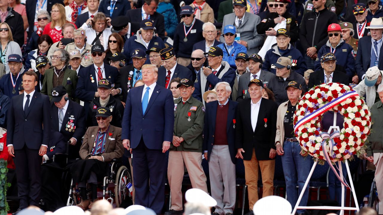 Diversas autoridades, como el presidente francs, Emmanuel Macron, la primera ministra britnica, Theresa May, o el presidente de EE.UU., Donald Trump, rinden tributo este jueves al sacrificio de los veteranos del Da-D