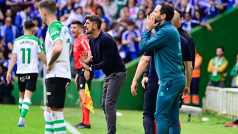 Veljko Paunovic, durante el Racing-Real Oviedo