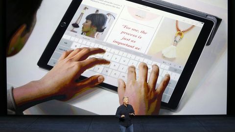 Phl Schiller, vicepresidente de Márketing de Apple, habla del iPad Pro.