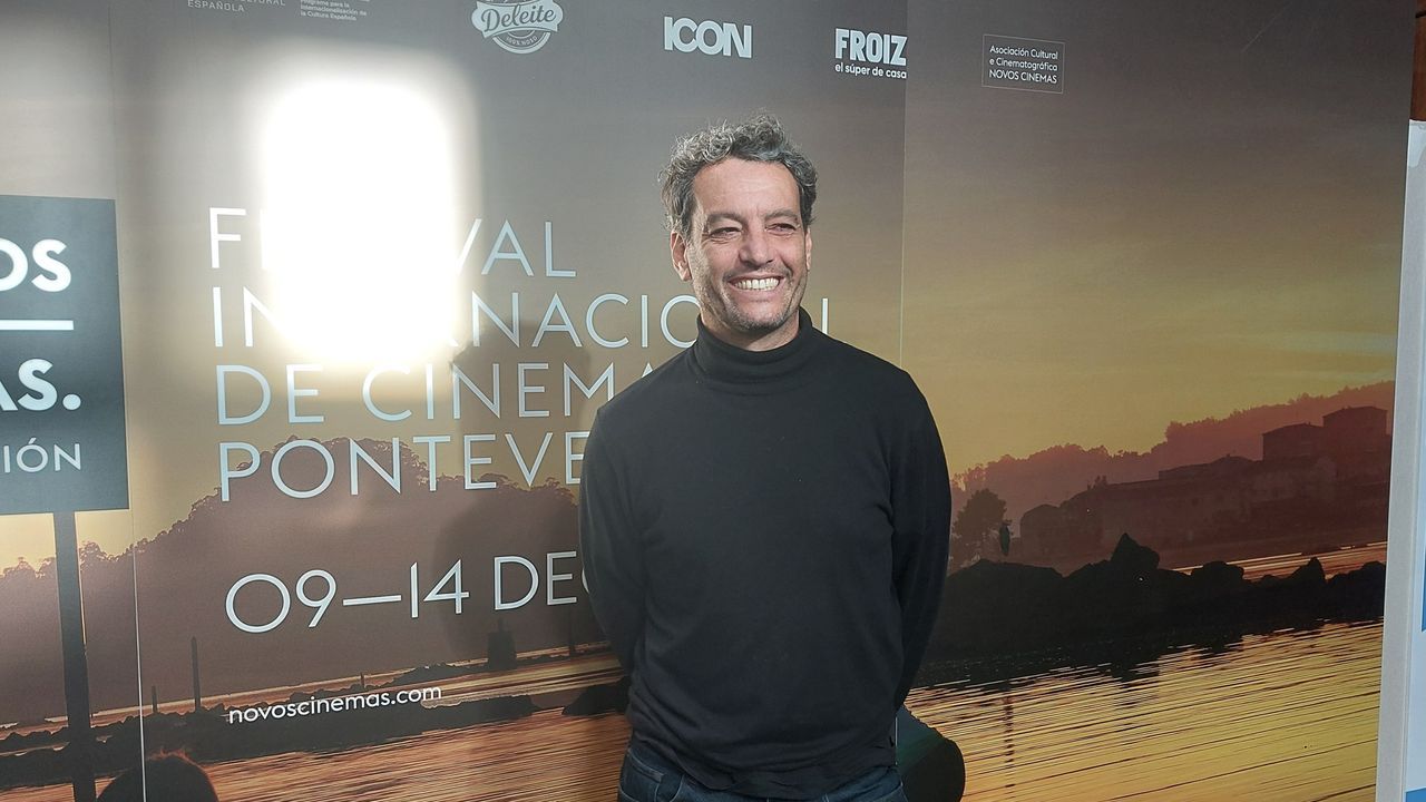 La presentación de «Me has robado el corazón», de Óscar Casas y Ana Jera, en Pontevedra.Daniel Froiz, no transcurso da presentación desta edición de Novos Cinemas
