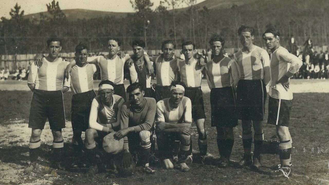 Imagen de la plantilla del Treviense en el 1931 que aparece en los cr&eacute;ditos iniciales de la pel&iacute;cula  La bola negra 