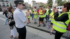 La polica nacional acompaa a los Special Olympics en el Camino de Santiago