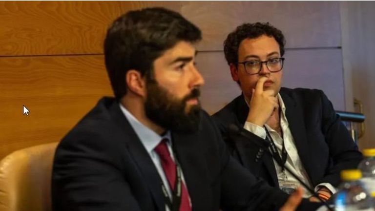 El exjefe de redes sociales de Vox niega ante el juez haber agredido sexualmente a un menor de edad