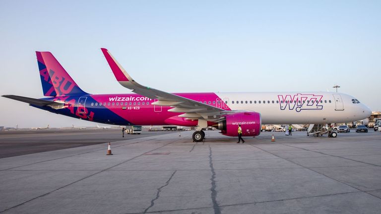 La subvención de vuelos aviva la carrera entre los aeropuertos gallegos