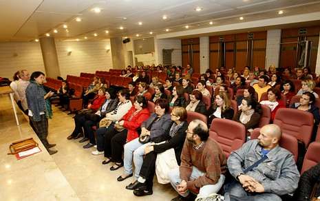 Asamblea de los trabajadores de Cemar, en la que el comit� inform� del ERE.