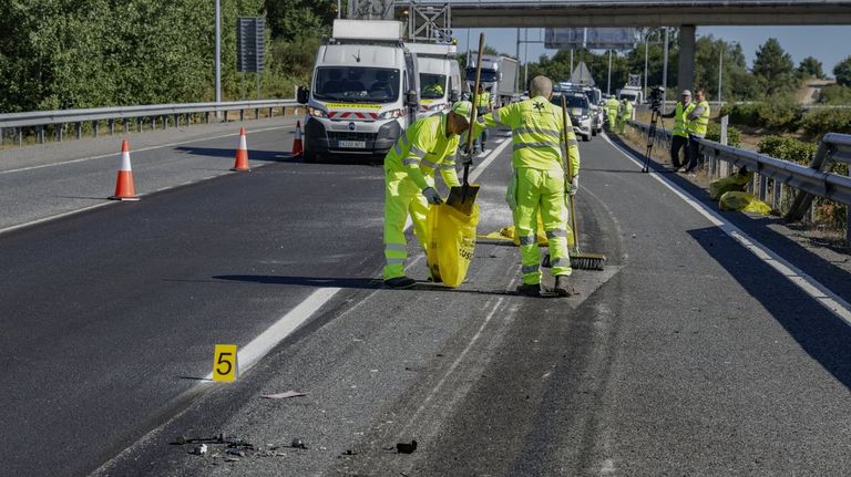 Los incumplimientos al señalizar tramos en obras aumentan el riesgo de accidentes como el de la A-6 con dos muertos
