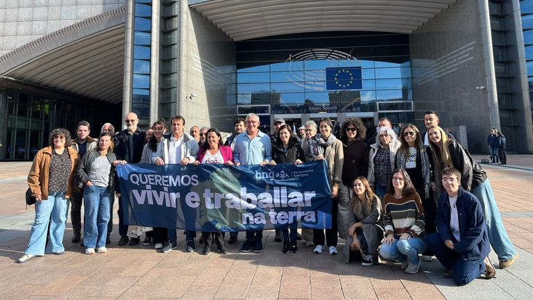 Una comitiva del BNG denuncia en Bruselas los problemas de despoblación en el rural