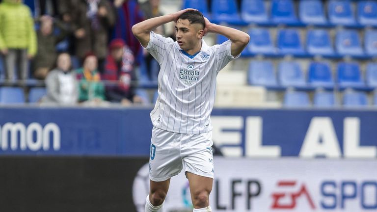 Ocho minutos de locura improductiva para el Deportivo en El Alcoraz