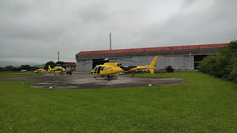 Helicóptero en La Morgal