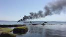 Explosin de una embarcacin junto al puerto de Pedras Negras