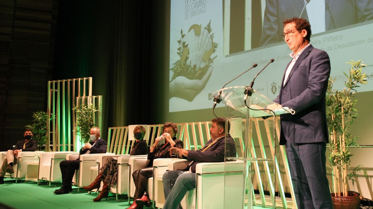 As fue la jornada inaugural de Fairway en Compostela.Jenner David Ludea y Sergio Gonzlez completaron el domingo la segunda etapa de su reto del Camino