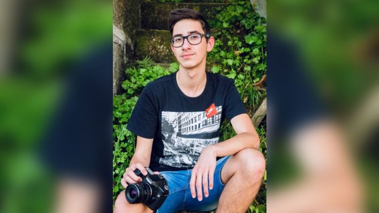 Detenidos dos amigos del joven vigués que murió electrocutado en un reto en Burgos