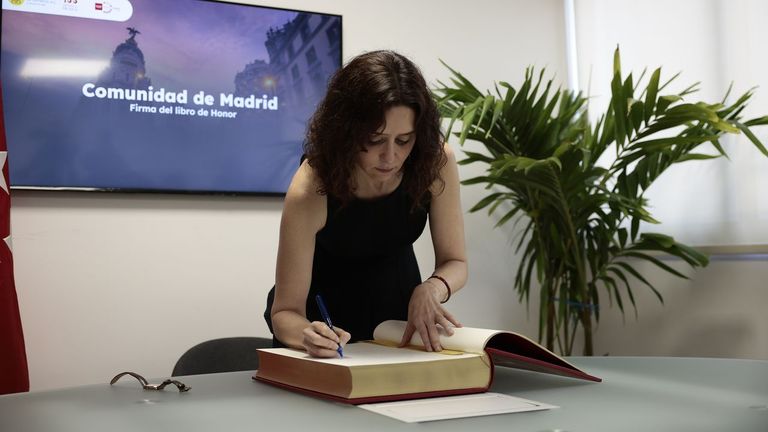 Cancelado el acto con presencia de Ayuso para homenajear a Hernán Cortés