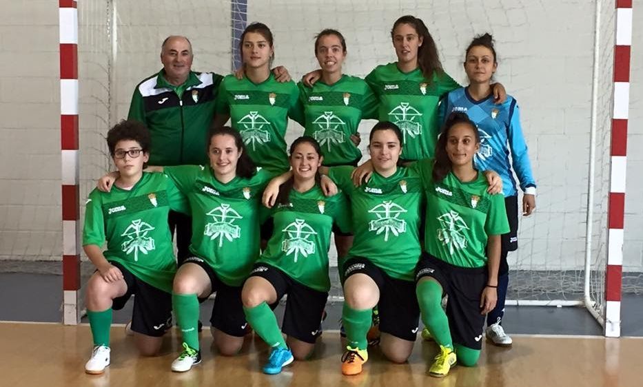 Las jugadoras que prepara Andr�s N�voa acabaron la pretemporada con un triunfo ante el Sarria