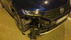 Daños en el coche tras un accidente provocado por los jabalíes