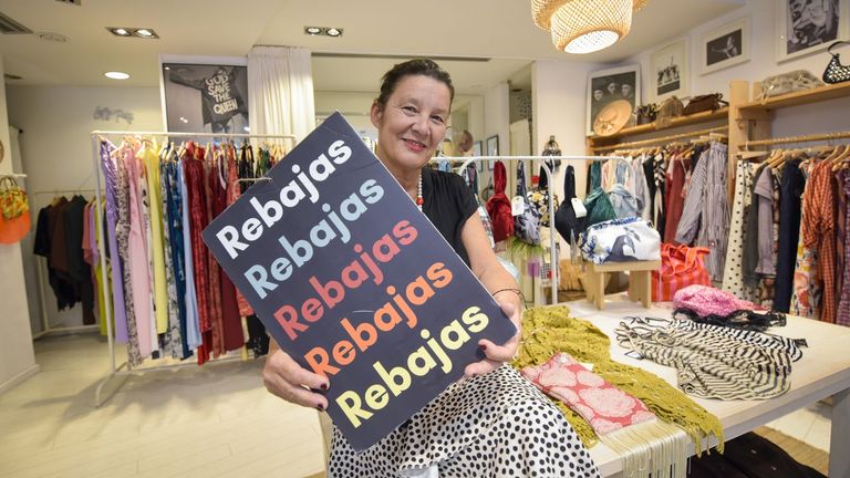 El comercio local adelanta las rebajas para igualar a las multinacionales