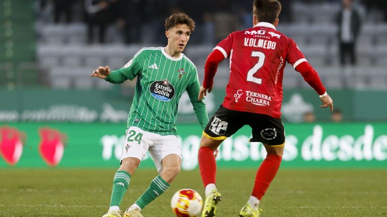 El Racing de Ferrol busca cerrar el 2025 con una victoria en casa del Avilés