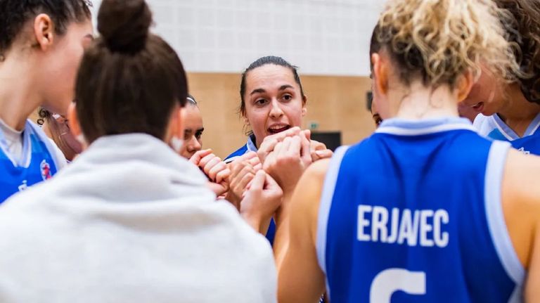 El Baxi Ferrol vuelve al ruedo de A Malata después del parón: «El rival te lleva al límite»