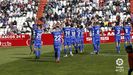 Los jugadores del Real Oviedo saludan a la aficin desplazada a Albacete