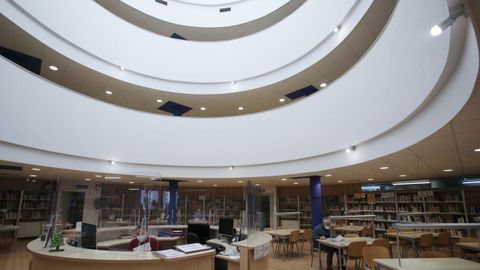 La Biblioteca Pblica Municipal de Narn tiene una caractersticas planta circular