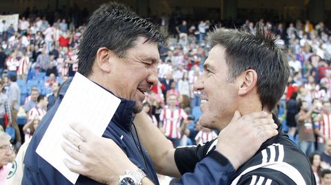 Burgos y Berizzo se saludaron afectuosamente en su reencuentro en el Vicente Calderón.