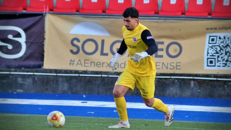 La UD Ourense ata un punto en Luanco y retiene su plaza de promoción de ascenso (0-0)