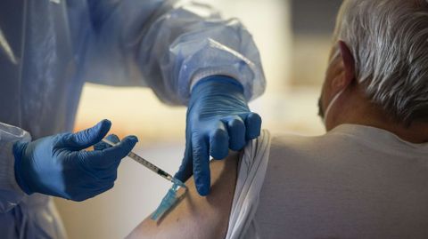 Contina la vacunacin masiva en Expourense y los hospitales comarcales de Vern y Valdeorras