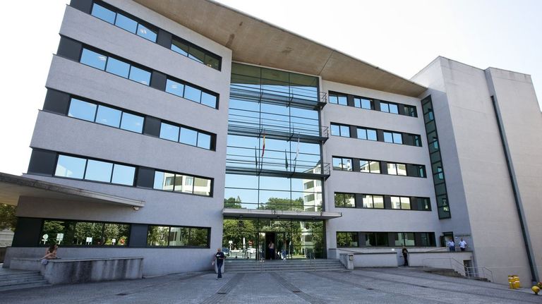 Exterior de los juzgados de Lugo