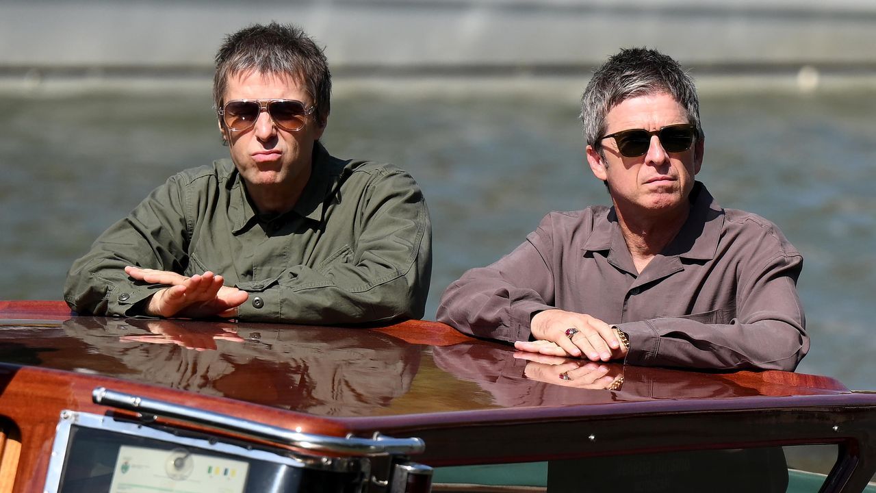 El Spiderman m�s solidario vive en Vigo.Liam y Noel Gallagher llegan al Lido de Venecia