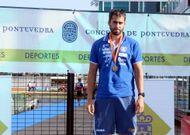 El vilagarciano Diego Romero le gan ayer la partida en el C-1 1.000 al cesureo Andr Oliveira, tercero. 