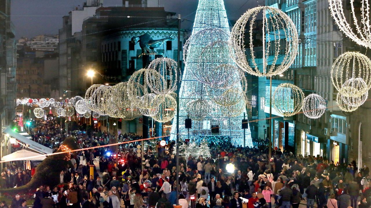 Las luces de Navidad de Vigo causan furor en A Coruña
