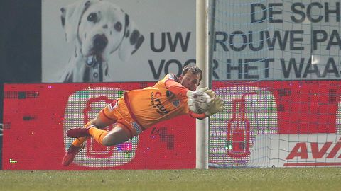 Davy Roef en una acción esta temporada en la liga belga