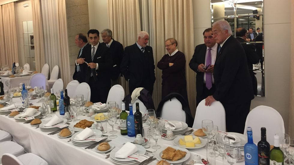 Cuatrocientas personas acuden a la gala anual de la Cruz Roja en Sarria