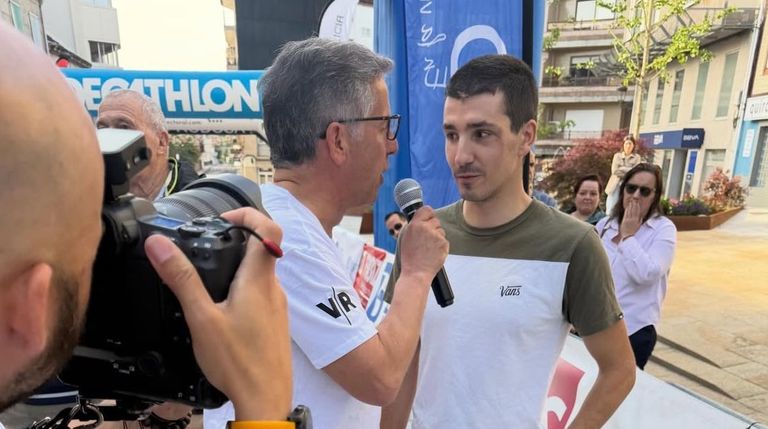 El ciclista vigués Samuel González, tras su atropello: «Me centro en recuperarme sin pensar de quién es la culpa»