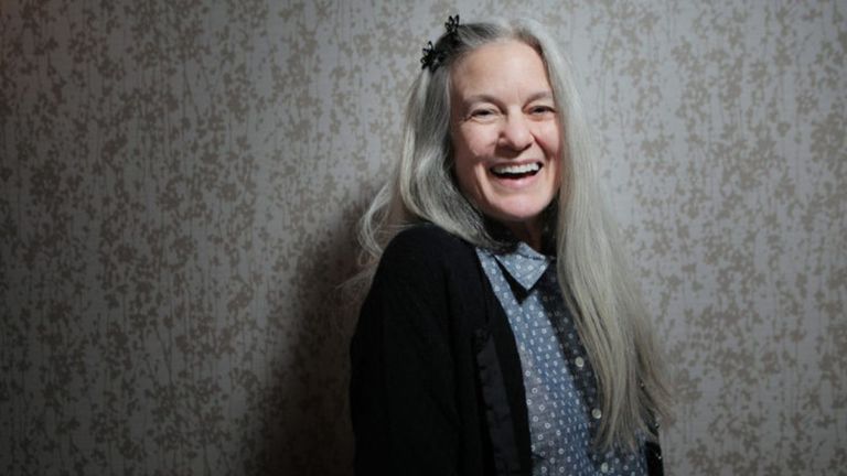 Antón Lopo fai soar por vez primeira en galego a poesía de Sharon Olds con «Baladaz»