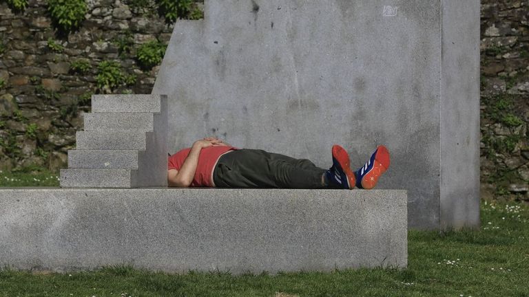 Las siestas excesivas pueden ser una señal de alerta de problemas de salud subyacentes