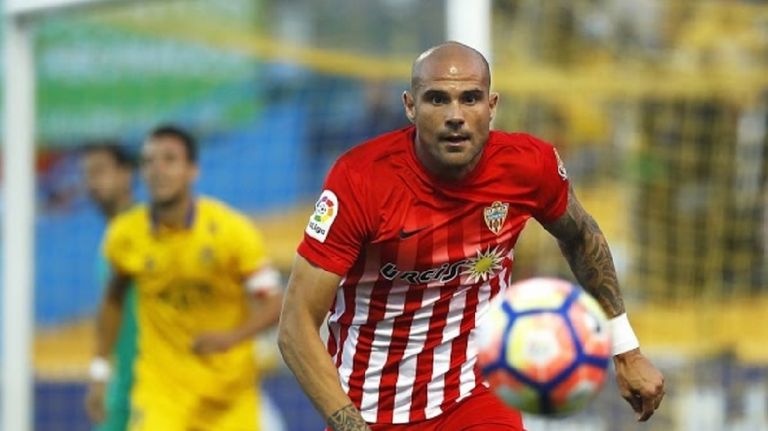Nano, jugador del Almería y ex del Oviedo