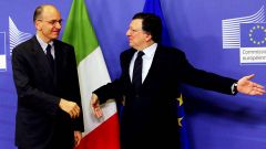 El presidente de la Comisin Europea, Jos Manuel Durao Barroso, recibe al nuevo primer ministro de Italia, Enrico Letta.