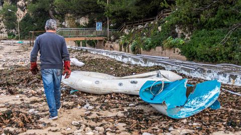  Una imagen de los desperfectos que ha dejado la borrasca Gloria en el Port de San Miquel, en Ibiza
