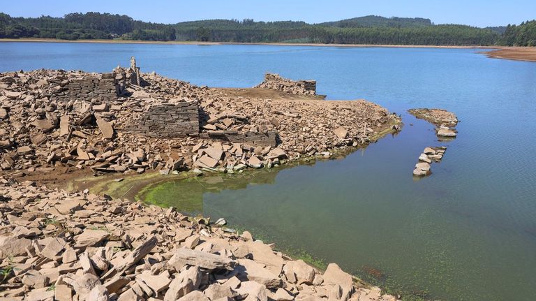 Los embalses gallegos pierden once hectómetros cúbicos de agua para consumo en una semana