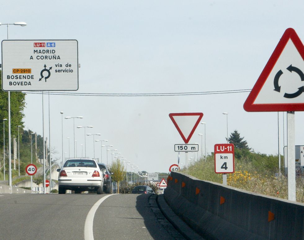 La Xunta reclama al Concello la devoluci�n de este veh�culo. 