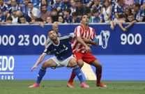 Borja Bast�n y Cote en el derbi asturiano