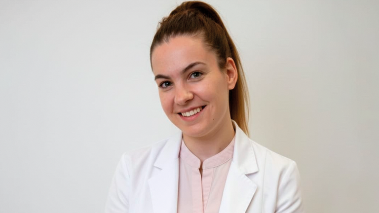 Yolanda Martínez, dietista-nutricionista: «Mi recomendación sería prohibir el alcohol durante la perimenopausia»