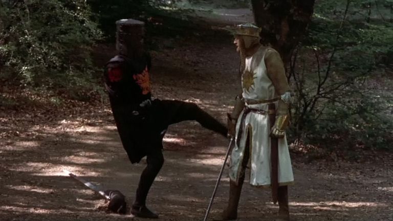 De «Los caballeros de la mesa cuadrada» ao arte na rúa na cidade de Pontevedra