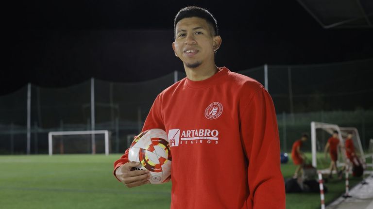 El cambio de vida de Kevin Stiven: la perla de Simeone que juega en Miño