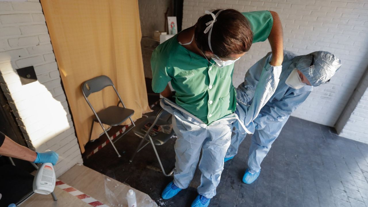 Los camioneros de Castrill�n animan el confinamiento a ritmo de claxon.En B�lgica hay m�s de 28.000 positivos y  3.346 muertos registrados