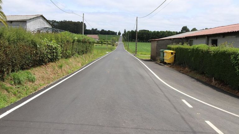 Frades mejora la conexión viaria entre Campo y Loureiros